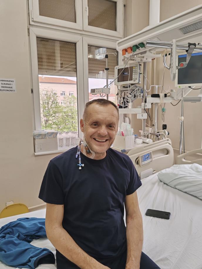 0601 mile antic u crnom (3).jpg