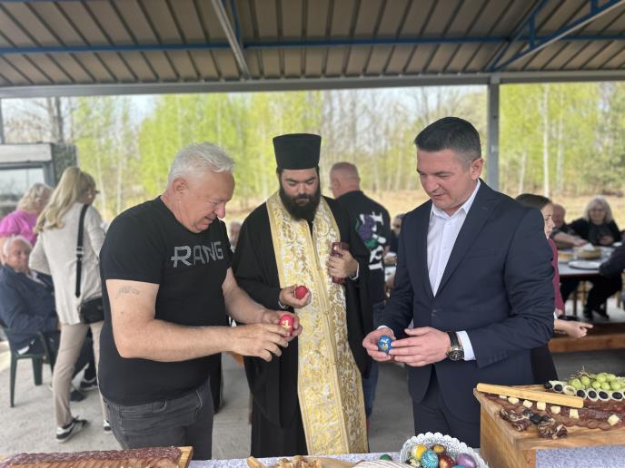 1745155183_gornji-milanovac-crkva-prvi-rodjendan-nojeva-jaja-fotorina6.jpg