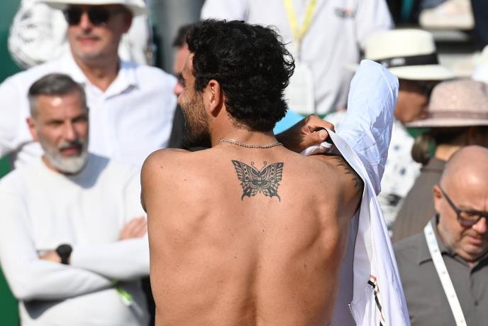 Žene poludele na tribinama kada se skinuo poznati teniser