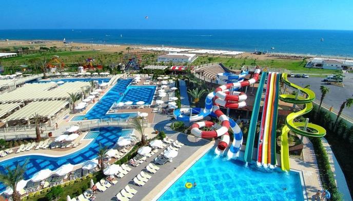 Royal Alhambra Palace 4.jpg