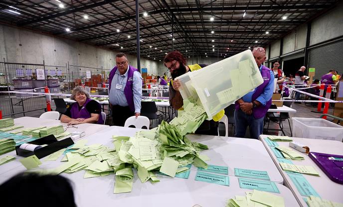 av04 EPA Jason O'brien.jpg