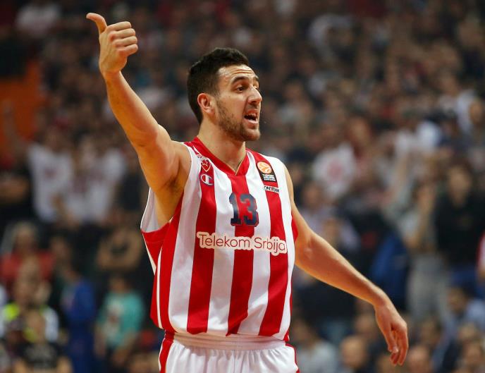 Vasilije Micić u dresu Crvene zvezde
