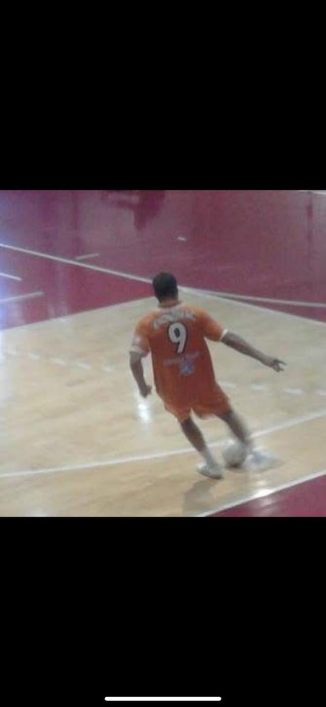 Denis Inajetović u Ekonomcu FOTO Privatna arhiva.jpg