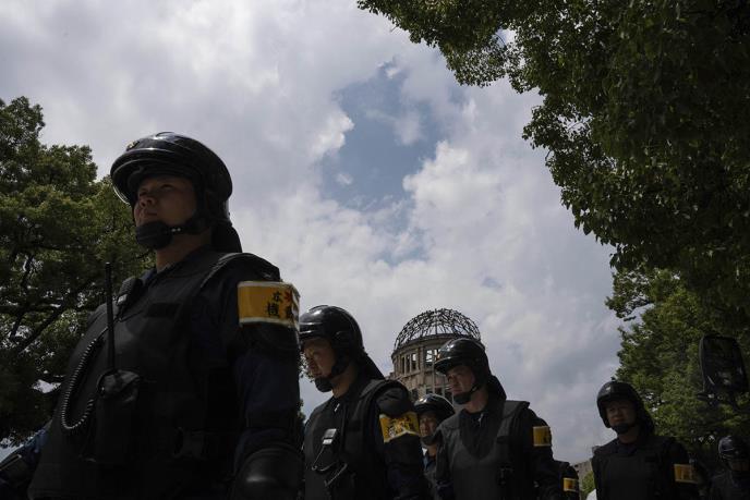 x01 AP Louise Delmotte.jpg