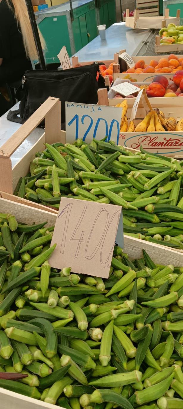 Bamija na pijaci Zeleni venac košta do 1.400 dinara