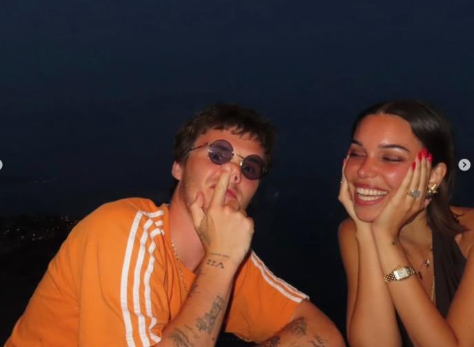 Kruz sa devojkom Džeki