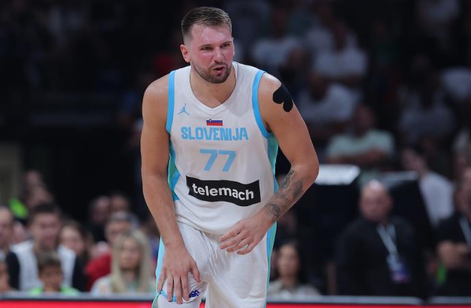 Luka Dončić na meču Srbija - Slovenija