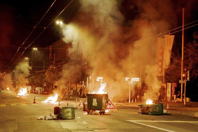 Švajcarska Lozana Protest neredi