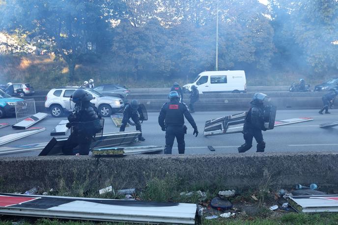 Pariz Francuska protesti (1).jpg