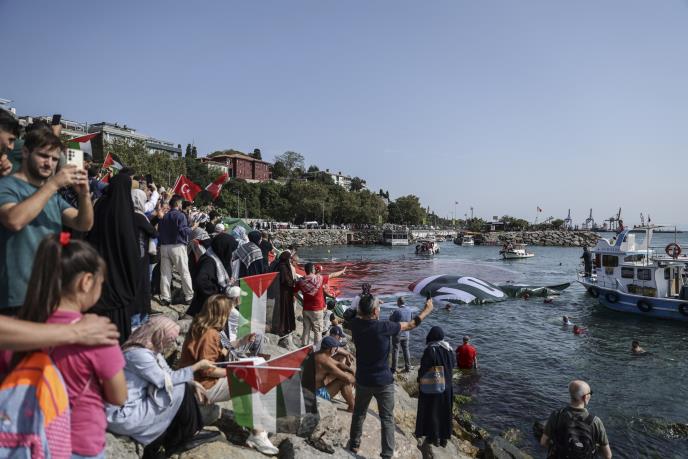 103 EPA Erdem Sahin.jpg