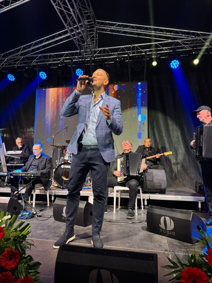 U Šapcu priređen spektakl u čast Šabana Šaulića (1).jpeg