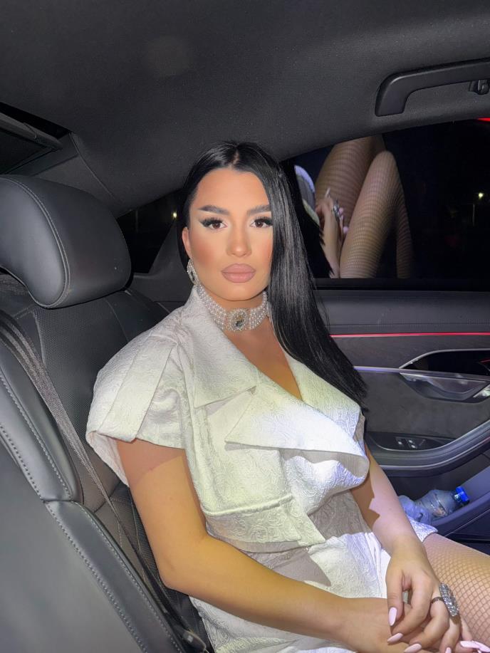 Pevačica Zorana Mićanović (2).jpeg