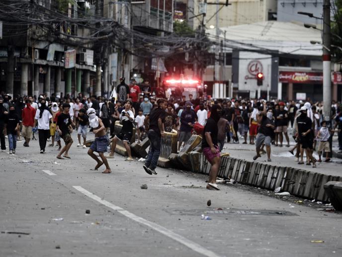 manila04 EPA Francis R Malasig.jpg