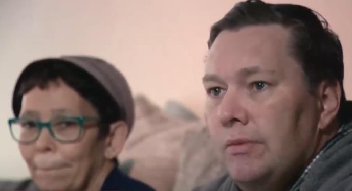 Melisa Suzana Hajsmit sa bratom.jpg