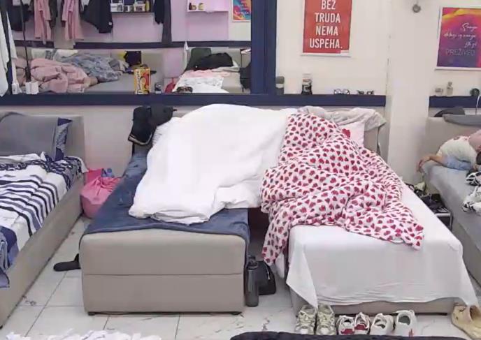 NIJE ZNALA DA JE KAMERE SNIMAJU! Mina Vrbaški razotkrila Asmina i zabila mu nož u leđa, Durdžić će doživeti nervni slom
