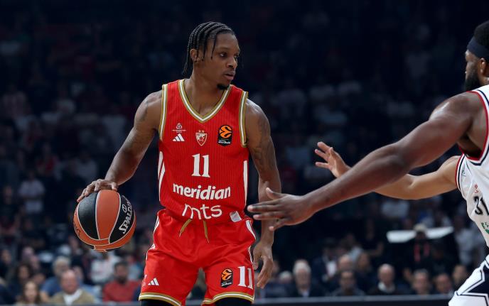 Tajson Karter u dresu Crvene zvezde