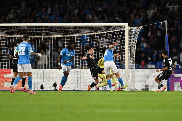 Detalj sa meča Napoli - Ajntraht