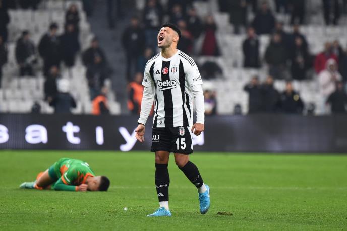 Aleks Okslejd-Čemberlen