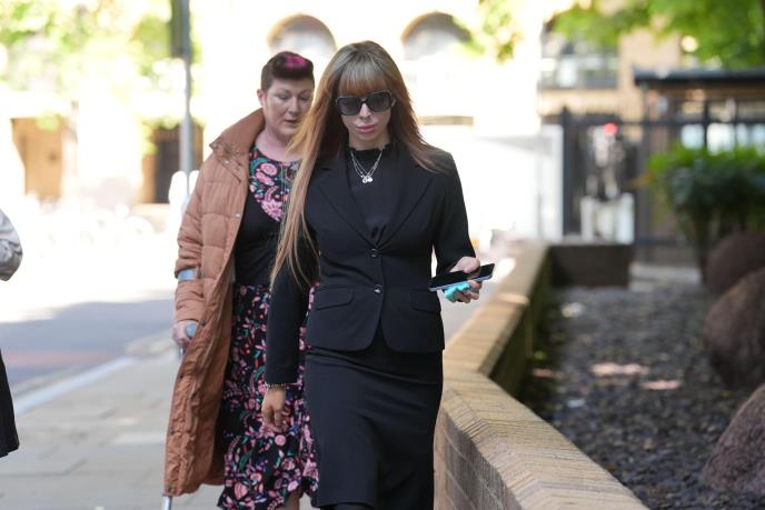 čuvarka zatvor seks zatvorenici Izabel Dejl