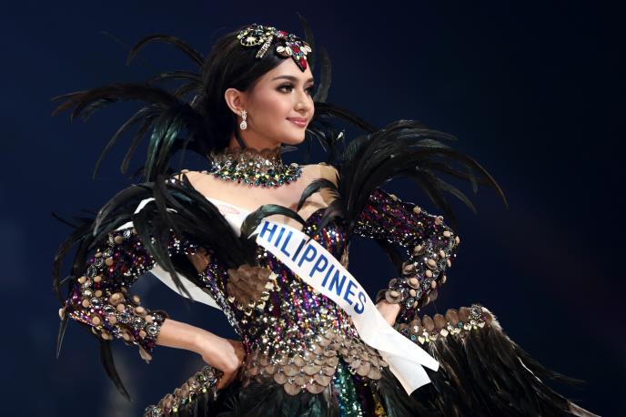 Ahtisa Manalo, treća pratilja Mis Univerzuma 2025