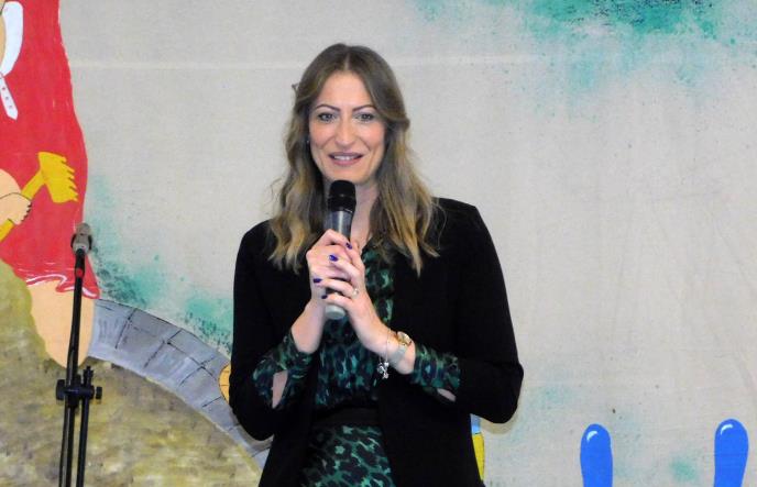 LOZNICA - Direktorka.jpg