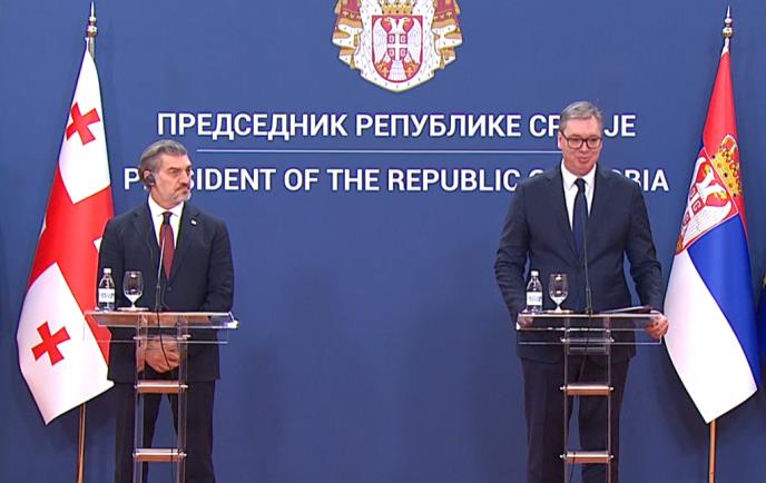 Aleksandar Vučić (5).png