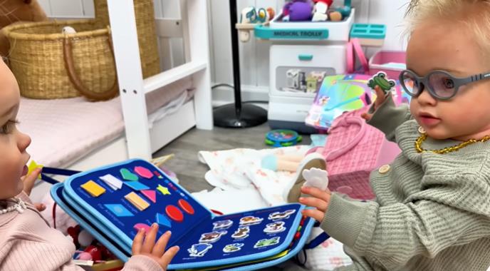 Džina Kasof - ručno izrađene lutke.jpg