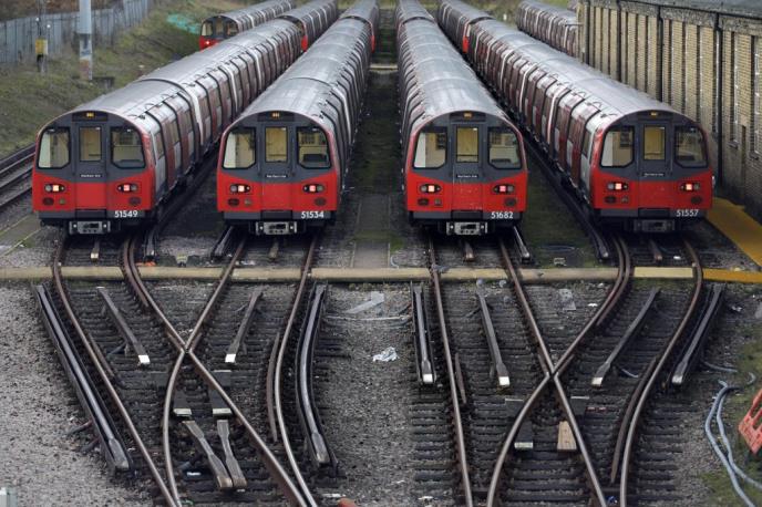 london-metro-strajk.jpg