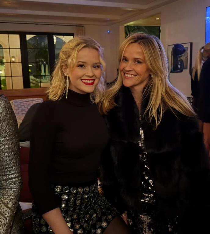 Riz Viterspun i njena ćerka Ava Filip neverovatno liče