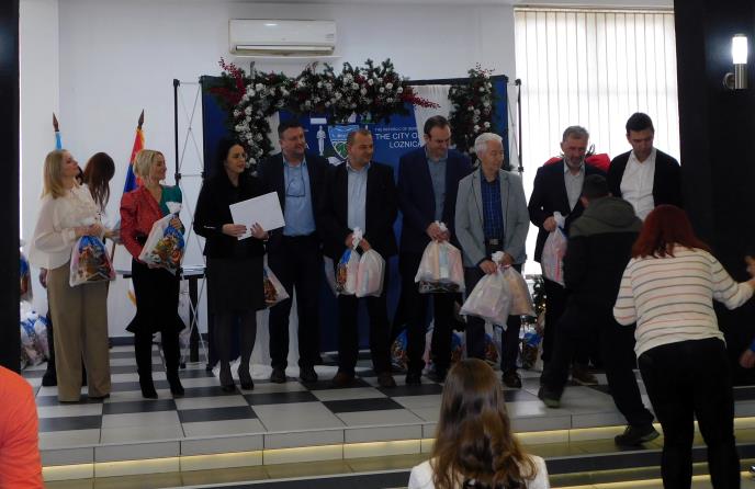 LOZNICA - Podela.JPG