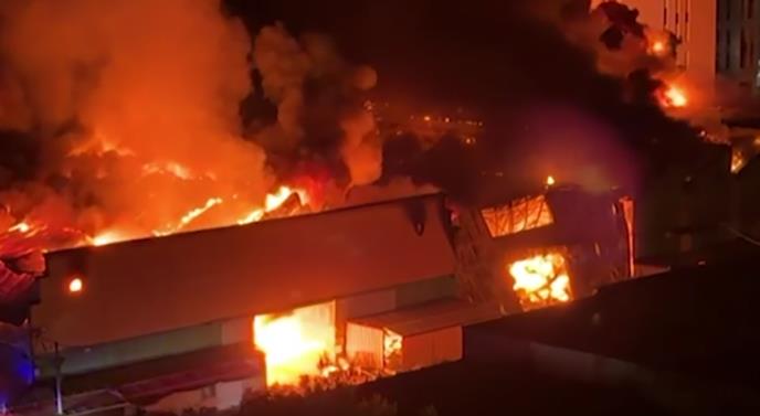 Požar Tirana (1).png