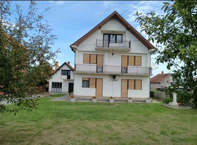 Kuća u Lazarevcu (6).jpg