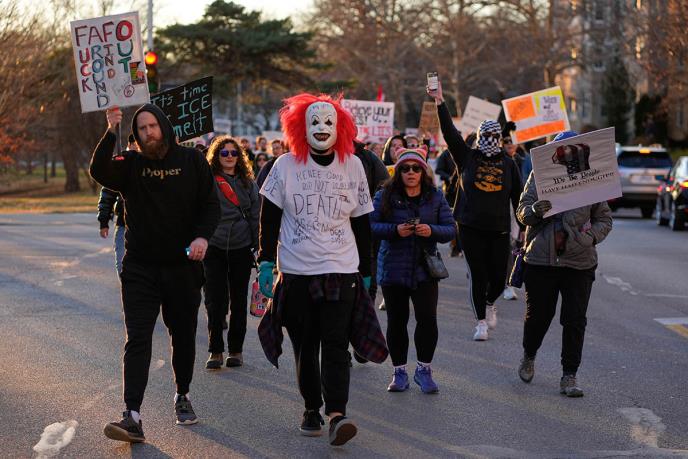 Protest Amerika USA ICE Ubistvo žene .jpg