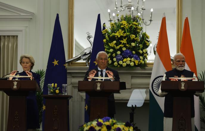 Indija09 EPA Rajat Gupta.jpg