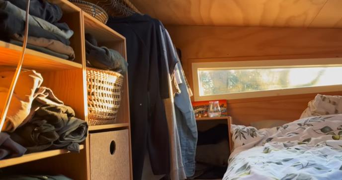 Kuća u šumi Andresa Bojzena - iznutra.jpg