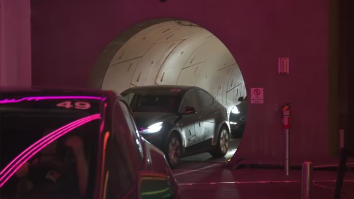 Tesla tunel 9.jpg