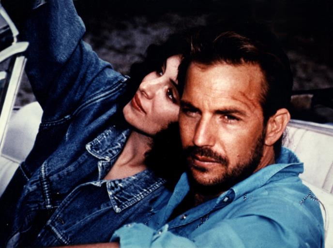 Madlen Stou i Kevin Kostner