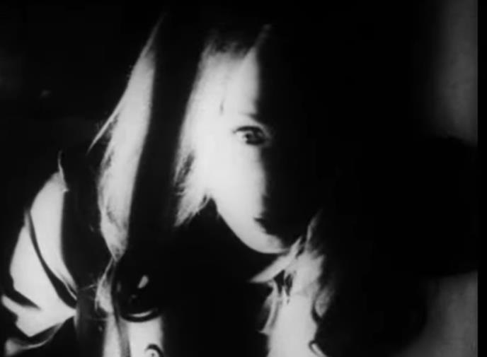 Insert iz filma Noć živih mrtvaca