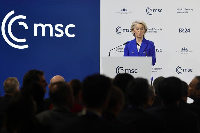 Ursula Fon Der Lajen (1).jpg