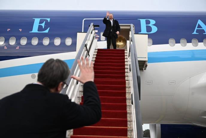 Bila mi je velika čast da ugostim @presidentaz i da zajedno radimo na jačanju sveukupnih odnosa (1) copy.jpg