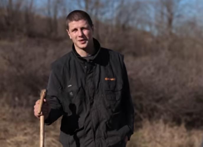 Milos Škorić pastir ovce (4).png