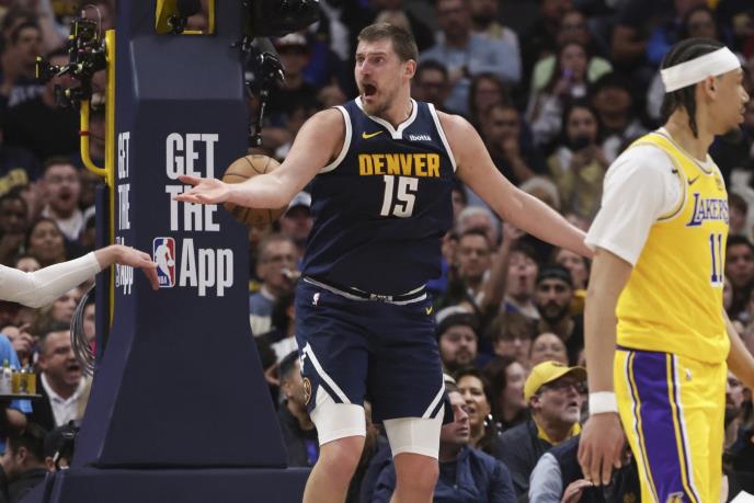 Nikola Jokić na meču Denver Nagets - Los Anđeles Lejkers