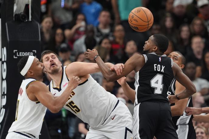 2806 AP Eric Gay.jpg