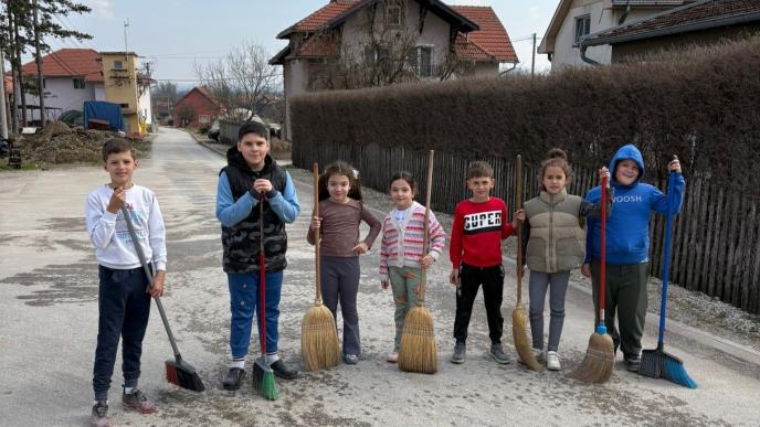 Mališani iz sela Mršinci