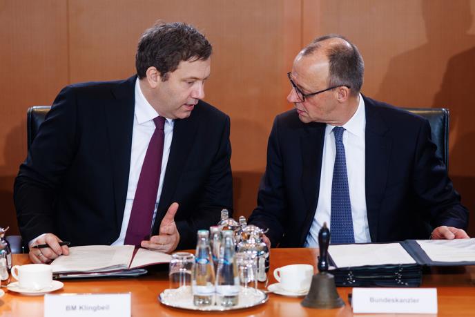 Lars Klingbajl  Fridrih Merc