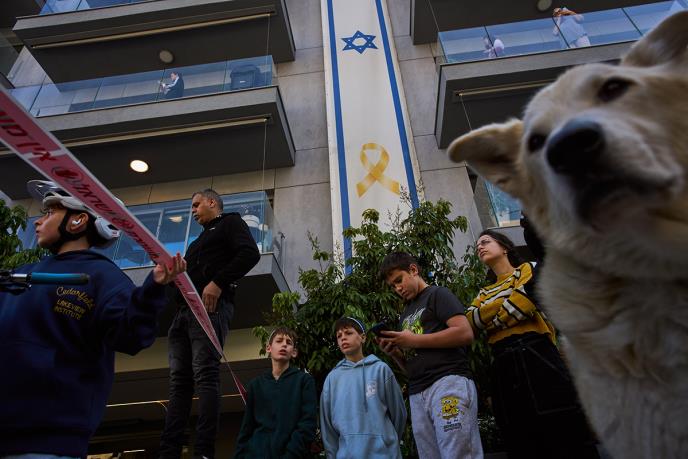 x12 AP Oded Balilty.jpg