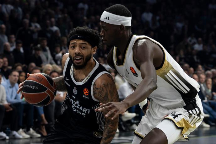 Karlik Džons na meču Partizan - Asvel