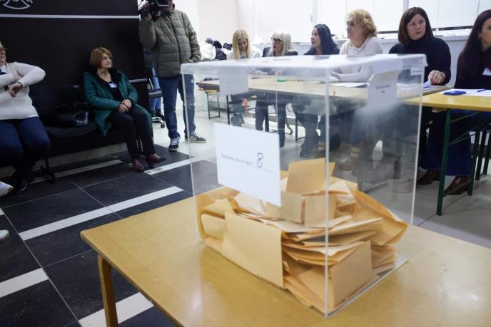 Redovni lokalni izbori Aranđelovac glasanje glasačko mesto lokalni izbori 2026 (18).jpeg