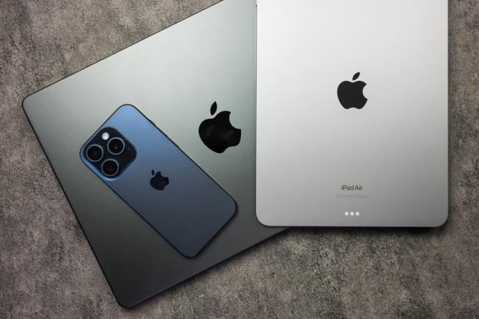 iPad (3).jpg