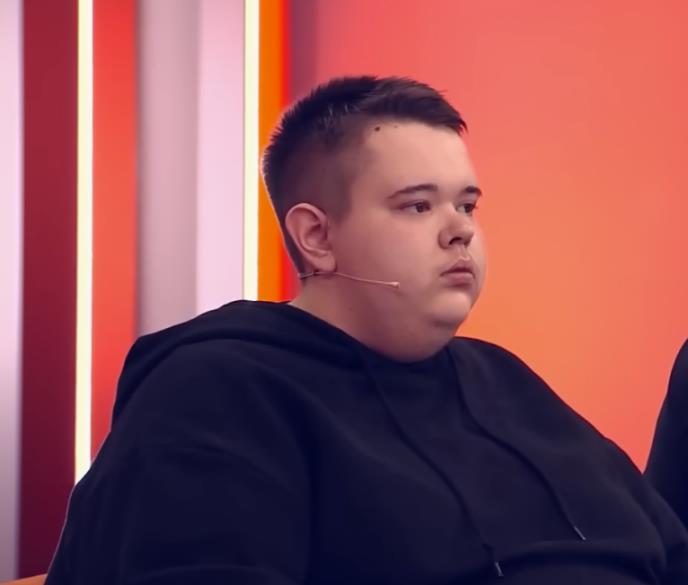 Kiril Jatnov u studiju emisije govori o borbi sa gojaznošću i mogućoj operaciji (1).png